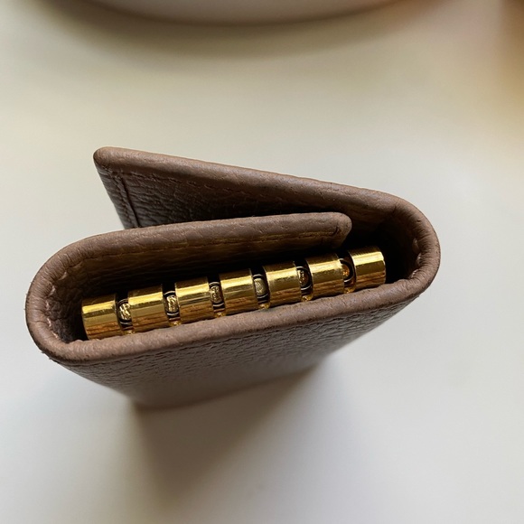 Gucci Key Holder - Picture 13 of 16